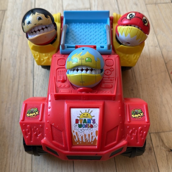 RYAN'S WORLD Gobsmax MONSTER TRUCK Car with LAUNCHERS - Picture 3 of 5